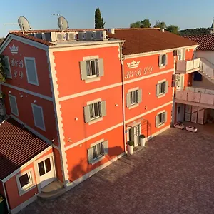 Bed and breakfast B&b-ld