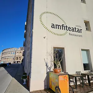 Amfiteatar *** Póla